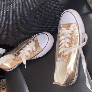 Light gold shimmer shoes